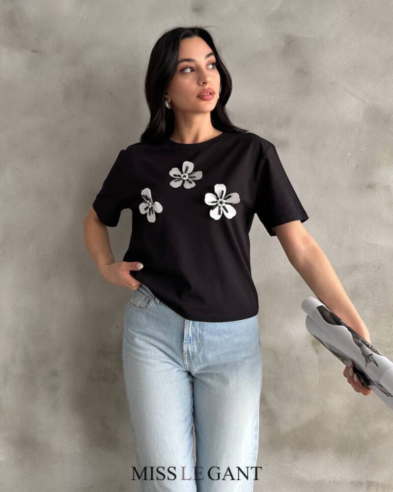 Lilly T shirt
